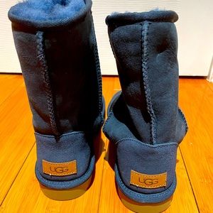 Ugg Classic Short boots